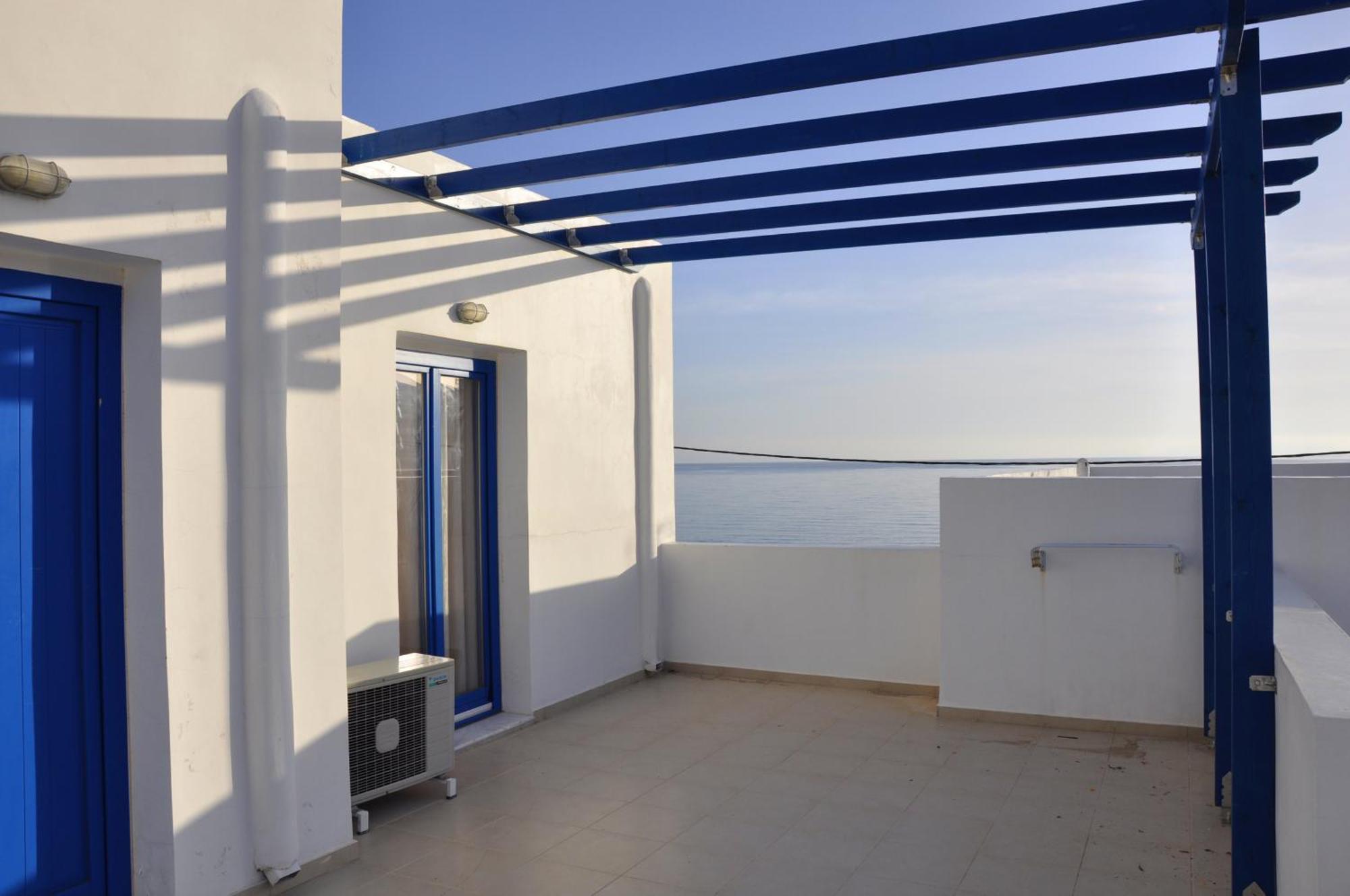 Ellibay Aparthotel Livadia  Ngoại thất bức ảnh